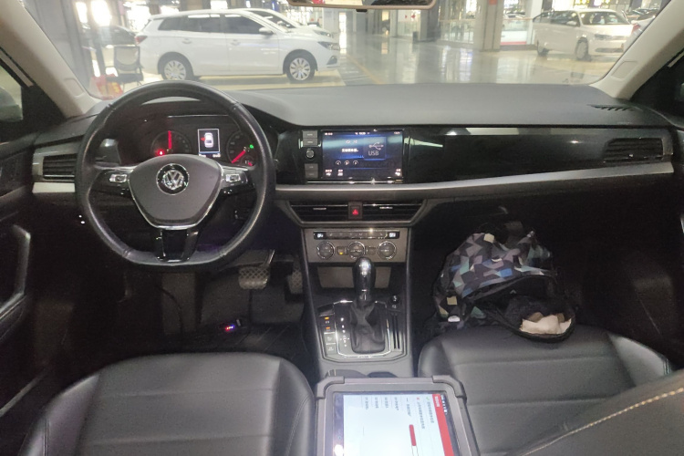 大众 朗逸纯电 2019款 优享版中控内饰7002