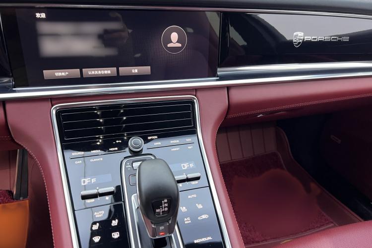 保时捷 Panamera新能源 2021款 Panamera 4 E-Hybrid 2.9T中控内饰7003