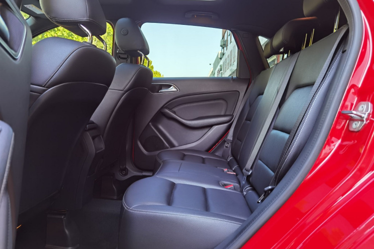 奔驰B级 2016款 B 200 臻藏版中控内饰7002