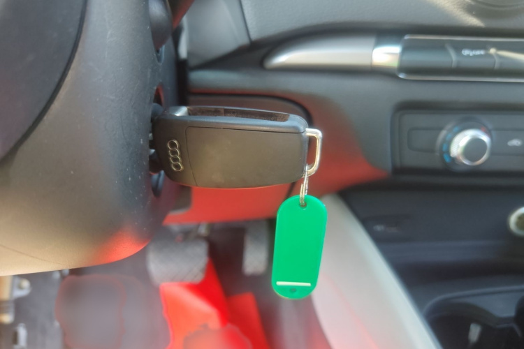 奥迪A3 2020款 Sportback 35 TFSI 进取型 国VI中控内饰7001