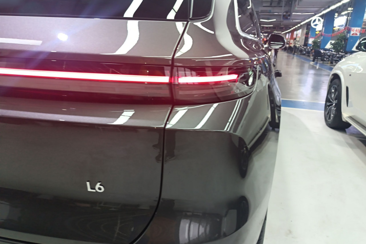 理想汽车 理想L6 2024款 Max车身外观9