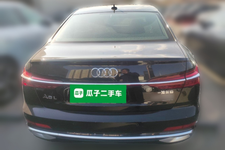 奥迪A6L 2025款 45 TFSI quattro 尊享动感型车身外观6