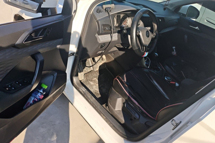 大众 途岳 2021款 280TSI 两驱风尚版中控内饰7003