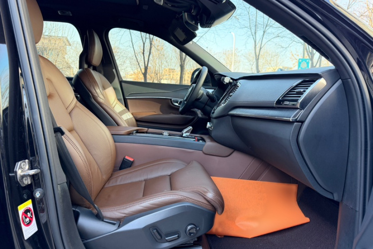 沃尔沃XC90 2022款 B6 智雅豪华版 7座局部细节41