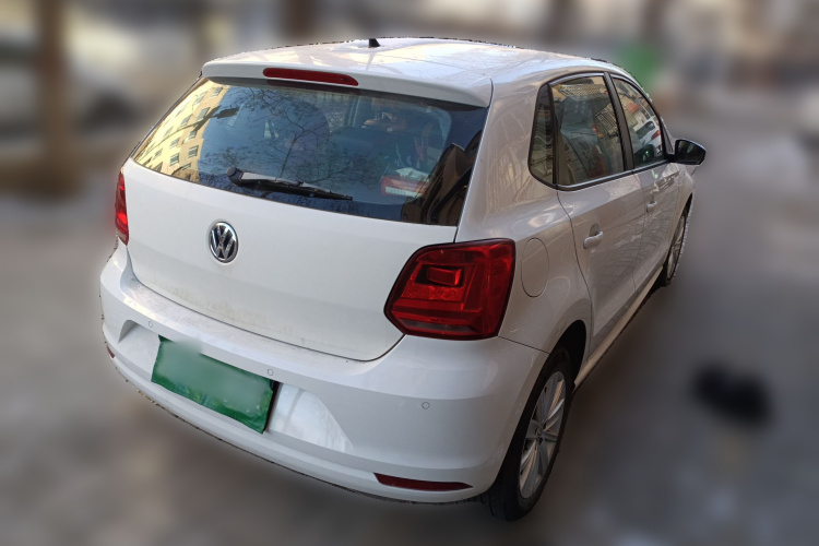 大众 Polo 2014款 1.4L 自动舒适版车身外观7