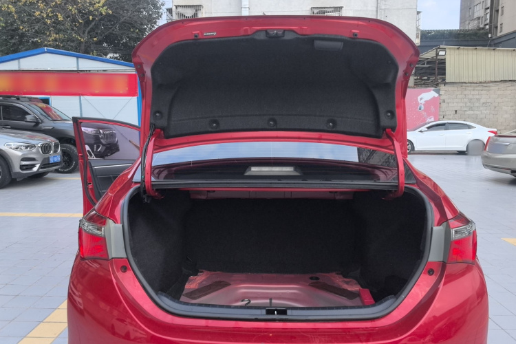 丰田 卡罗拉 2017款 改款 1.2T S-CVT GL机舱底盘23