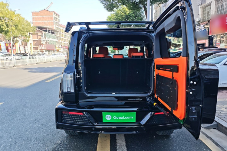 超境汽车 共创坦克300 2023款 2.0T 赛博骑士机舱底盘23