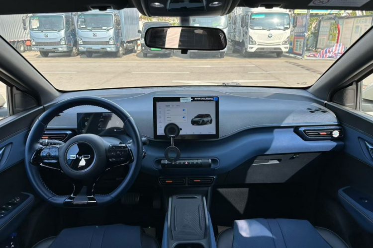 比亚迪 海鸥 2024款 荣耀版 305km 自由版中控内饰7004