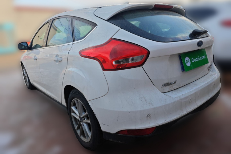 福特 福克斯 2017款 两厢 EcoBoost 180 自动精英型车身外观5