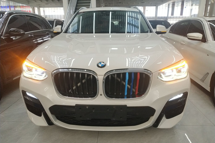 宝马X3 2018款 xDrive30i 领先型 M运动套装 国V车身外观6001