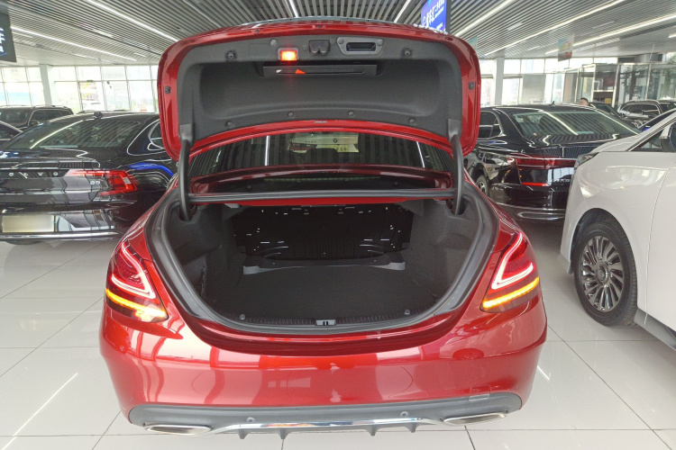 奔驰C级 2020款 C 260 L 运动版局部细节23