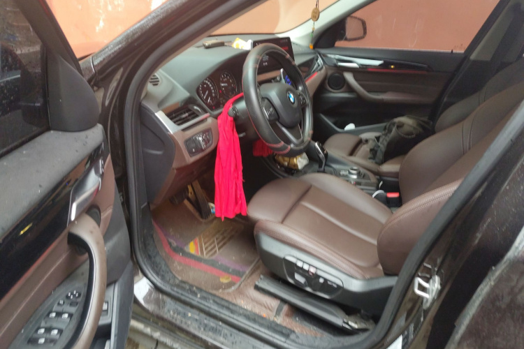 宝马X1 2020款 sDrive25Li 领先型中控内饰7003