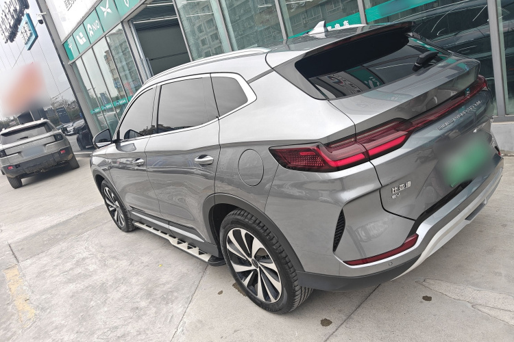 比亚迪 宋PLUS新能源 2023款 冠军版 EV 520KM 尊贵型车身外观6007