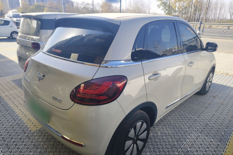 五菱汽车 五菱缤果 2023款 203km 舒享款车身外观7