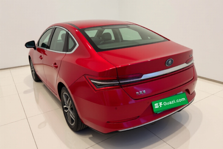 比亚迪 秦Pro新能源 2018款 EV500 智联领耀型车身外观5