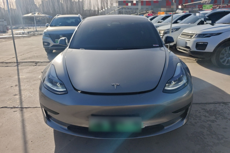 特斯拉 Model 3 2022款 后轮驱动版车身外观2