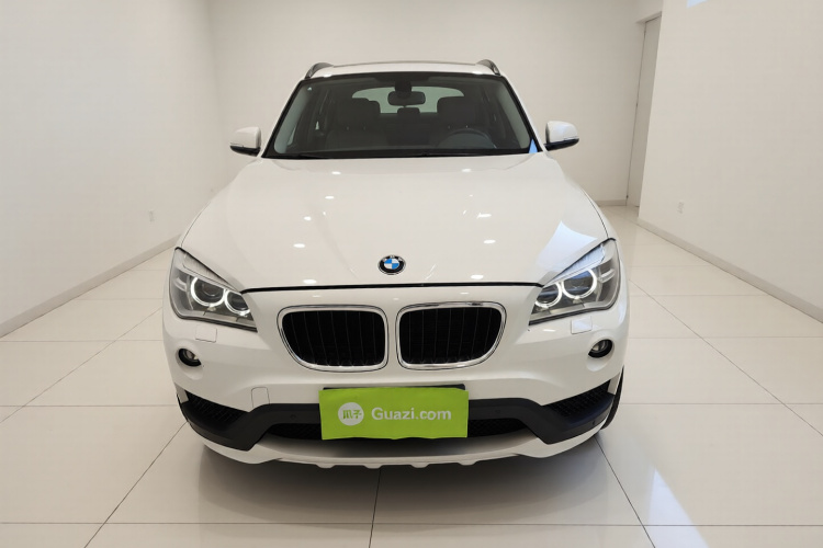 宝马X1 2015款 sDrive18i 领先晋级版车身外观2