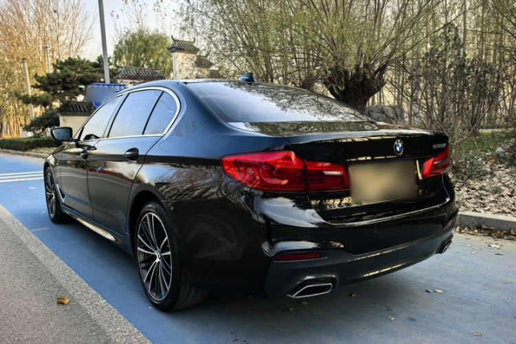 宝马5系 2020款 530Li 尊享型 M运动套装车身外观6004