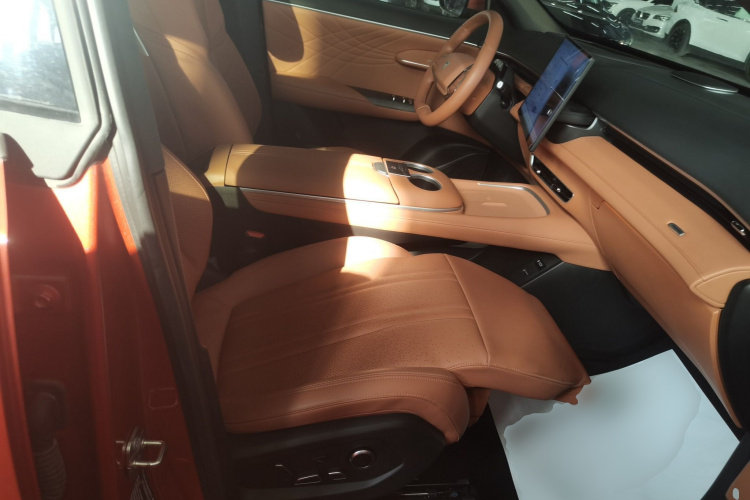 深蓝汽车 深蓝S07 2024款 215Max 乾崑智驾ADS SE增程版局部细节41