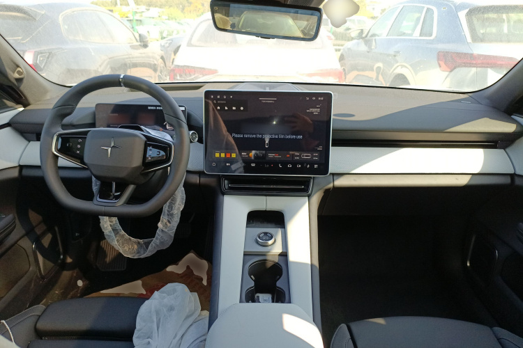 Polestar极星 Polestar 4 2024款 双电机长续航PLUS  双星互联版中控内饰12