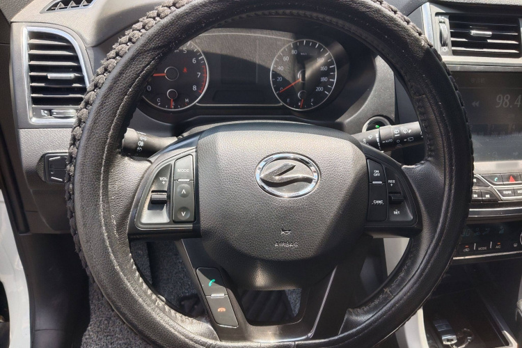 陆风X5 2016款 Plus 1.5T CVT创享版中控内饰7002