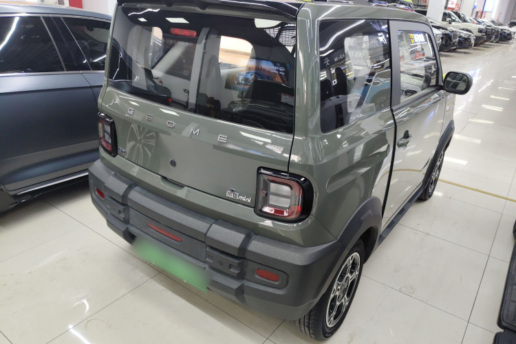 吉利银河 2025款 210km 熊猫骑士车身外观7