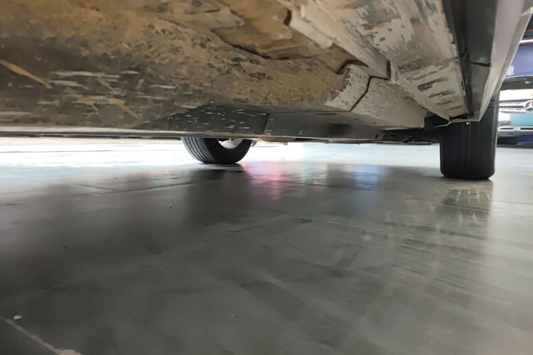 丰田 威兰达 2023款 2.0L CVT两驱豪华PLUS版局部细节9002