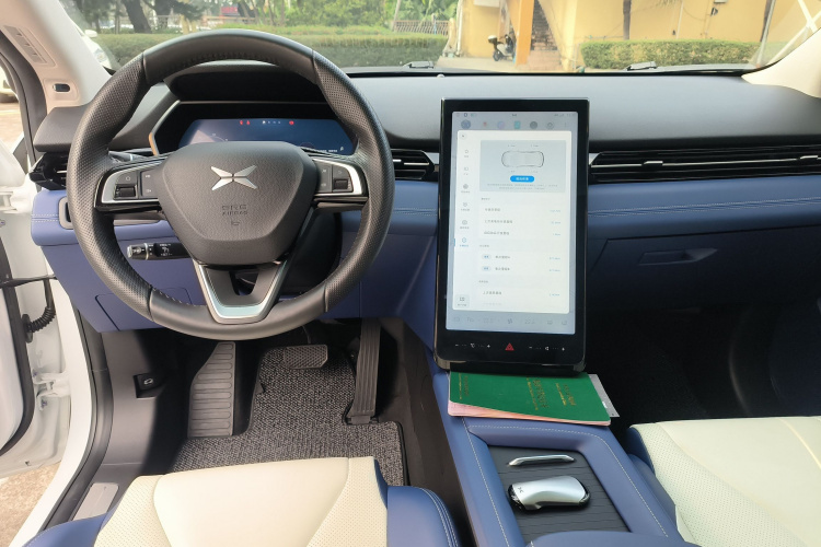 小鹏G3 2022款 G3i 520N+中控内饰12