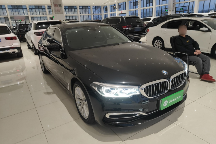 宝马5系新能源 2020款 里程升级版 530Le 豪华套装车身外观6002