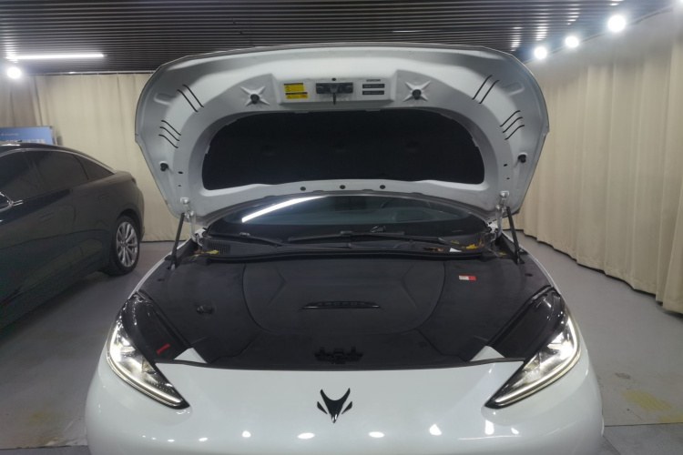 ARCFOX极狐 极狐 阿尔法S(ARCFOX αS) 2022款 HI版 高阶版机舱底盘24