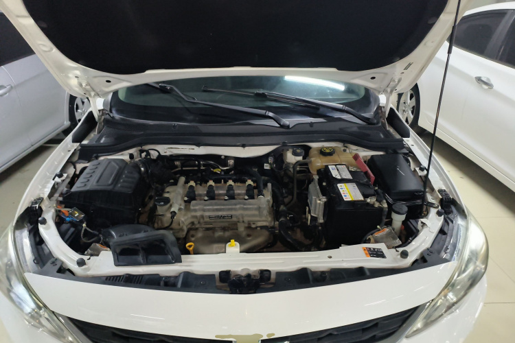 雪佛兰 科沃兹 2019款 320 自动欣享天窗版局部细节24