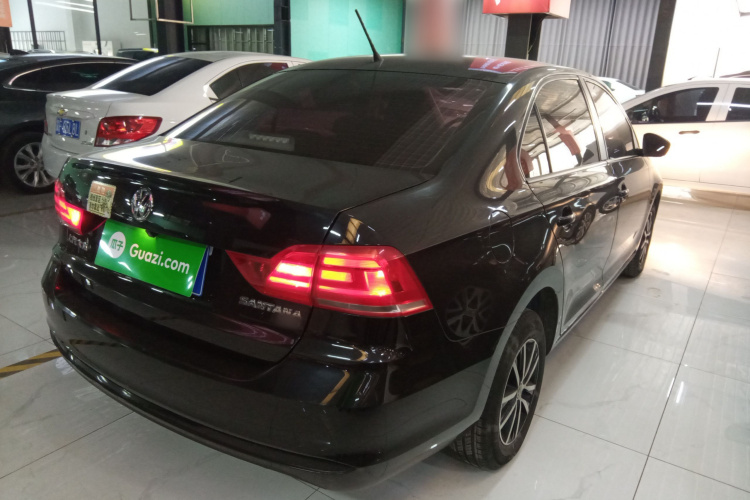 大众 桑塔纳 2016款 1.6L 手动风尚版车身外观7