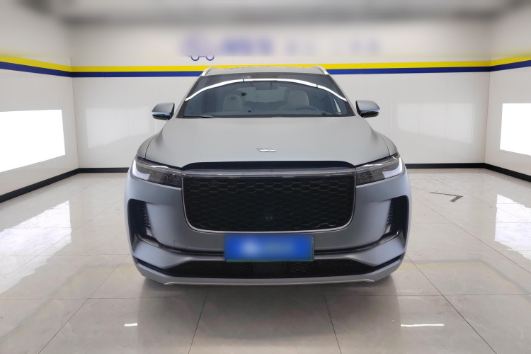 理想汽车 理想ONE 2021款 增程6座版车身外观2