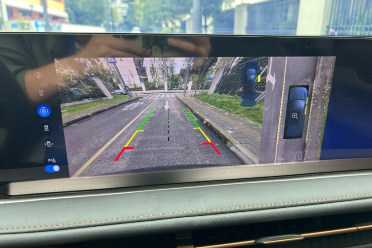 福特 2023款 锐界L 2.0T EcoBoost E混动四驱七座至尊型中控内饰7007