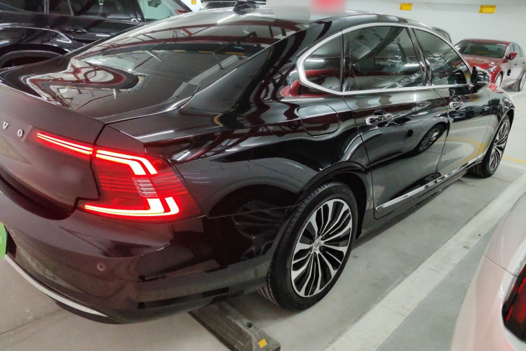 沃尔沃S90 2023款 B5 智逸豪华版车身外观6005