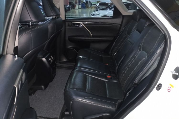 雷克萨斯RX 2016款 300 四驱典雅版 国V中控内饰7004