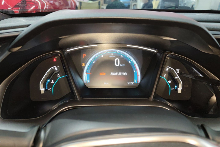 本田 思域 2021款 HATCHBACK 220TURBO CVT新锐控局部细节14