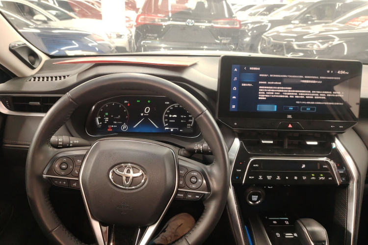 丰田 威飒 2023款 2.0L CVT两驱尊贵版中控内饰7002