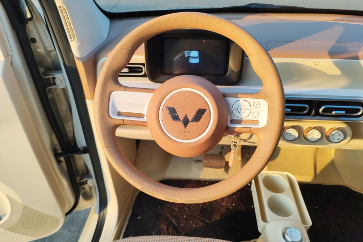 五菱汽车 宏光MINIEV 2024款 第三代 215km 青春版局部细节13