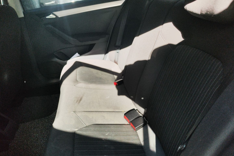 大众 捷达 2013款 1.6L 自动舒适型中控内饰21