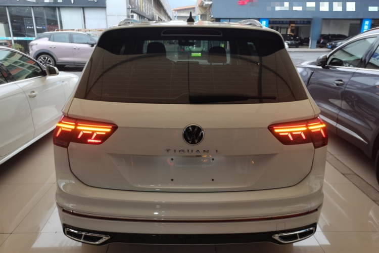 大众 途观L 2024款 330TSI 自动两驱R-Line越享版车身外观6