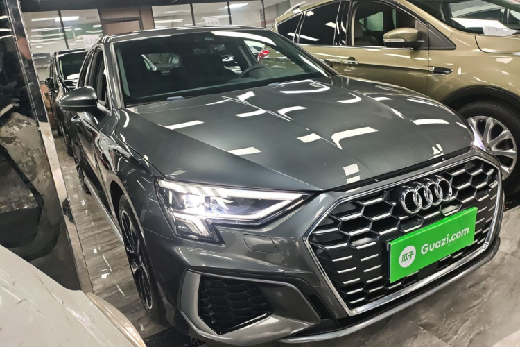奥迪A3 2021款 Sportback 35 TFSI 进取运动型车身外观3