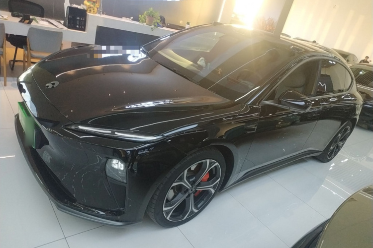 蔚来ET5 2022款 75kWh车身外观4