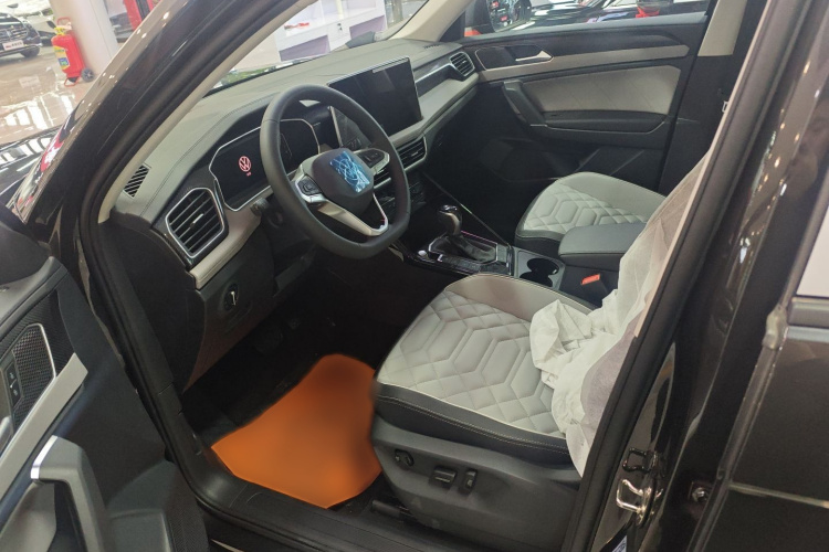 大众 探岳 2025款 众享款 300TSI中控内饰7002