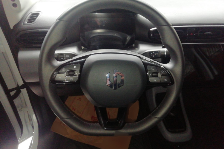 零跑汽车 零跑T03 2020款 400豪华版中控内饰13