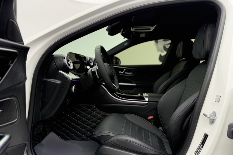 奔驰C级 2023款 改款 C 260 L 运动版中控内饰7003