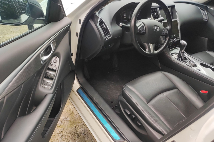 英菲尼迪Q50L 2016款 2.0T 悦享版中控内饰20