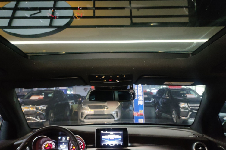 奔驰GLC 2017款 GLC 300 4MATIC 动感型局部细节22