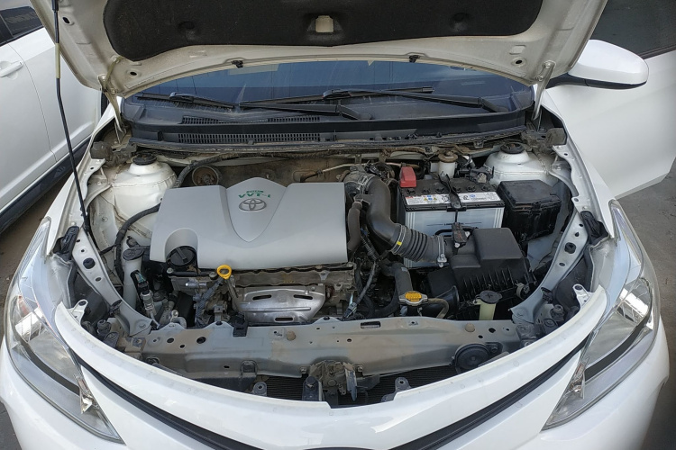丰田 威驰 2017款 1.5L 手动创行版机舱底盘24