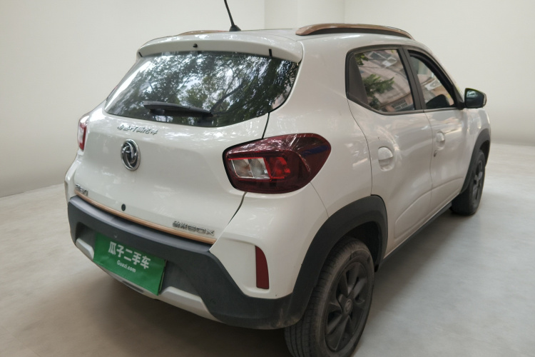 东风纳米 纳米BOX 2022款 追风版 351KM 进阶型车身外观7